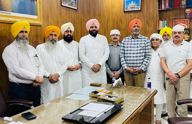 ਸ੍ਰੀ ਹਰਿਮੰਦਰ ਸਾਹਿਬ ਨੂੰ ਧਮਕੀਆਂ ‘ਤੇ ਬਾਜਵਾ ਵੱਲੋਂ ਸਰਬ ਪਾਰਟੀ ਮੀਟਿੰਗ ਦੀ ਮੰਗ