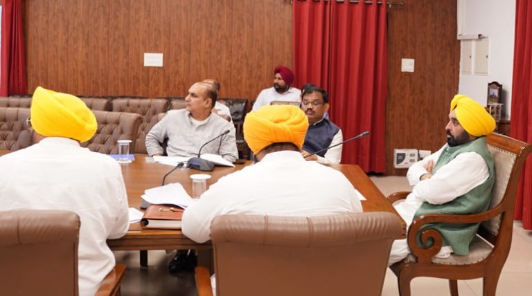 ਮੁੱਖ ਮੰਤਰੀ ਵੱਲੋਂ ਸ੍ਰੀ ਗੁਰੂ ਤੇਗ ਬਹਾਦਰ ਜੀ ਦੇ 350ਵੇਂ ਸ਼ਹੀਦੀ ਦਿਹਾੜੇ ਨੂੰ ਸਮਰਪਿਤ ਲੜੀਵਾਰ ਸਮਾਗਮਾਂ ਦਾ ਐਲਾਨ