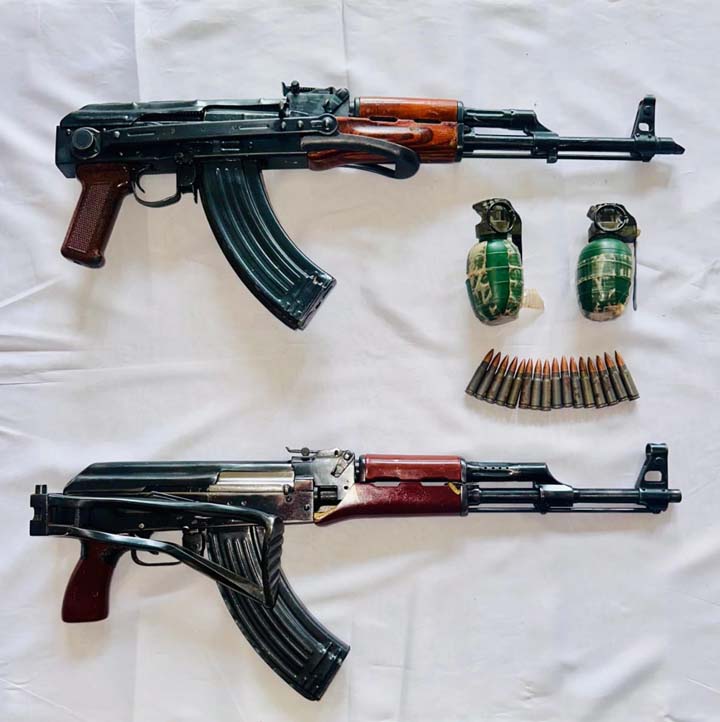 PAK-ISI ਹਮਾਇਤ ਪ੍ਰਾਪਤ BKI ਦੀ ਅੱਤਵਾਦੀ ਸਾਜ਼ਿਸ਼ ਨੂੰ ਕੀਤਾ ਨਾਕਾਮ ਗੁਰਦਾਸਪੁਰ ਤੋਂ ਦੋ ਏਕੇ-47 ਰਾਈਫਲਾਂ, ਦੋ ਗ੍ਰਨੇਡ ਬਰਾਮਦ