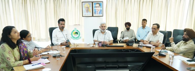 ਸੂਬੇ ਵਿੱਚ ਰਾਜਮਾਰਗਾਂ ਉੱਤੇ ਫੁੱਲਦਾਰ ਬੂਟੇ ਲਾਉਣ ਦੇ ਪਾਇਲਟ ਪ੍ਰੋਜੈਕਟ ਦੀ ਸੰਭਾਵਨਾ ਵਿਚਾਰੀ ਜਾਵੇ: ਲਾਲ ਚੰਦ ਕਟਾਰੂਚੱਕ
