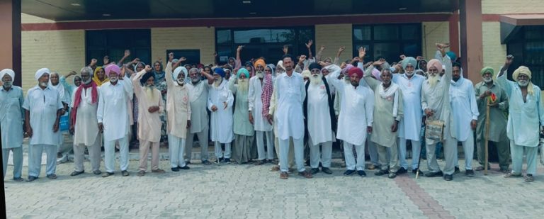 ਨਰੇਗਾ ਕਾਮਿਆਂ ਨੇ ਬਠਿੰਡਾ ਬੀ ਡੀ ‌ਪੀ ਓ ਦਫਤਰ ਘੇਰਿਆ