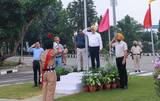PAU Ludhiana ਵਿਖੇ 79ਵਾਂ ਆਜ਼ਾਦੀ ਦਿਵਸ ਸ਼ਹੀਦਾਂ ਦੀਆਂ ਕੁਰਬਾਨੀਆਂ ਯਾਦ ਕਰਦਿਆਂ ਮਨਾਇਆ ਗਿਆ