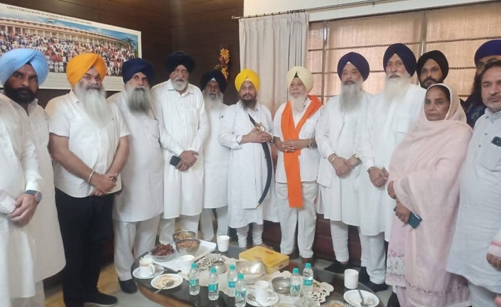 ਗਿਆਨੀ ਹਰਪ੍ਰੀਤ ਸਿੰਘ ਦੀ ਅਗਵਾਈ ਹੇਠ Ex MP ਹਹਿੰਦਰ ਸਿੰਘ ਖਾਲਸਾ ਹੋਏ ਅਕਾਲੀ ਦਲ ਵਿਚ ਸ਼ਾਮਲ