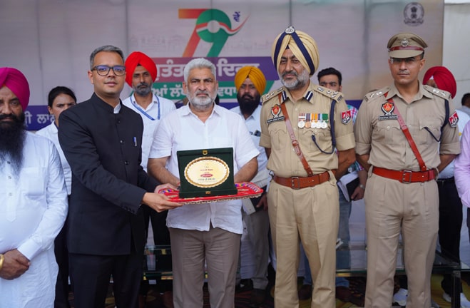 ਤਰਨ ਤਾਰਨ ਵਿਖੇ ਰਾਸ਼ਟਰੀ ਭਾਵਨਾ ਅਤੇ ਉਤਸ਼ਾਹ ਨਾਲ ਮਨਾਇਆ ਗਿਆ ਦੇਸ਼ ਦੀ ਅਜ਼ਾਦੀ ਦਾ 79ਵਾਂ ਦਿਹਾੜਾ