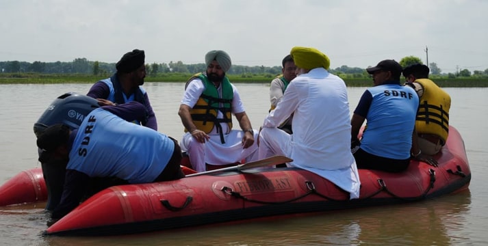ਪੰਜਾਬ ਸਰਕਾਰ ਵਲੋਂ ਪਾਣੀ ਨਾਲ ਪ੍ਰਭਾਵਿਤ ਖੇਤਰਾਂ ਵਿਚ ਵਿਸ਼ੇਸ਼ ਗਿਰਦਾਵਰੀ ਦੇ ਹੁਕਮ: ਹਰਦੀਪ ਸਿੰਘ ਮੁੰਡੀਆਂ