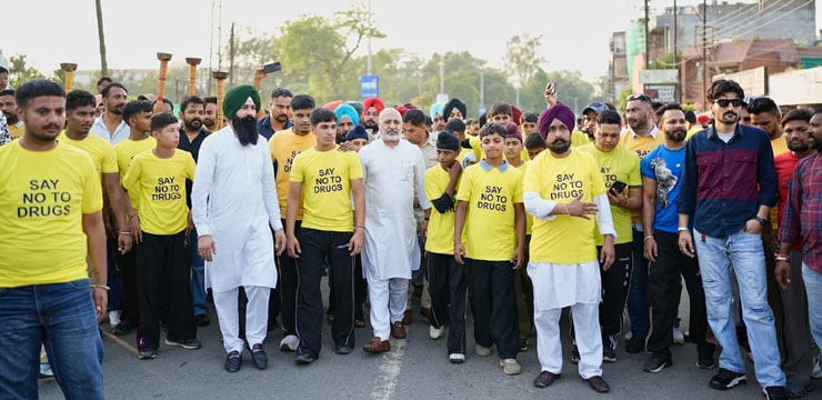 Patiala News: “ਯੁੱਧ ਨਸ਼ਿਆਂ ਵਿਰੁੱਧ” ਤਹਿਤ ਮੈਰਾਥਨ ਵਾਕ ਦਾ ਸਫਲ ਆਯੋਜਨ