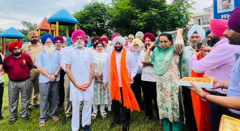 ਮੋਹਾਲੀ ‘ਚ ਪਾਰਕਾਂ ਦੀ ਸਾਂਭ- ਸੰਭਾਲ ਅਤੇ ਵਿਕਾਸ ਕਾਰਜਾਂ ਦੀ ਰਫਤਾਰ ਹੋਈ ਤੇਜ਼:ਕੁਲਵੰਤ ਸਿੰਘ