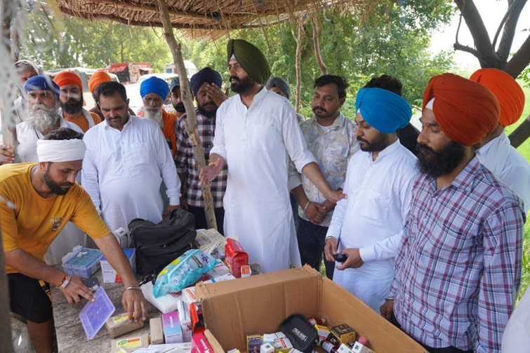 ਹੜ੍ਹ ਪ੍ਰਭਾਵਿਤ ਖੇਤਰਾਂ ਚੋਂ ਲੋਕਾਂ ਨੂੰ ਬਾਹਰ ਕੱਢਣ ਅਤੇ ਰਾਹਤ ਸਮੱਗਰੀ ਪਹੁੰਚਾਉਣ ਉਤੇ ਡਟੀ ਪੰਜਾਬ ਸਰਕਾਰ