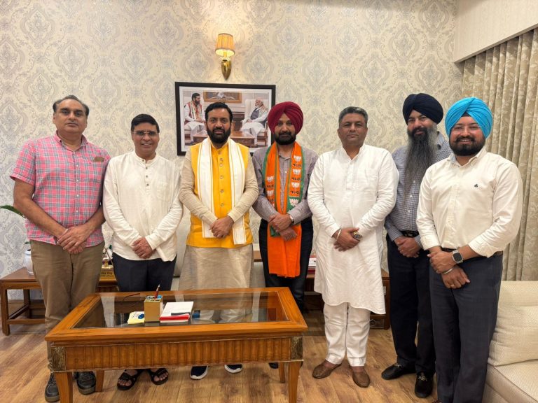 Big News; ਬੀਤੀ ਰਾਤ ਭਾਜਪਾ ‘ਚ ਸ਼ਾਮਲ ਹੋਣ ਵਾਲੇ ਸਾਬਕਾ ਅਕਾਲੀ ਆਗੂ ਦੇ ਘਰ ਵਿਜੀਲੈਂਸ ਦੀ Raid