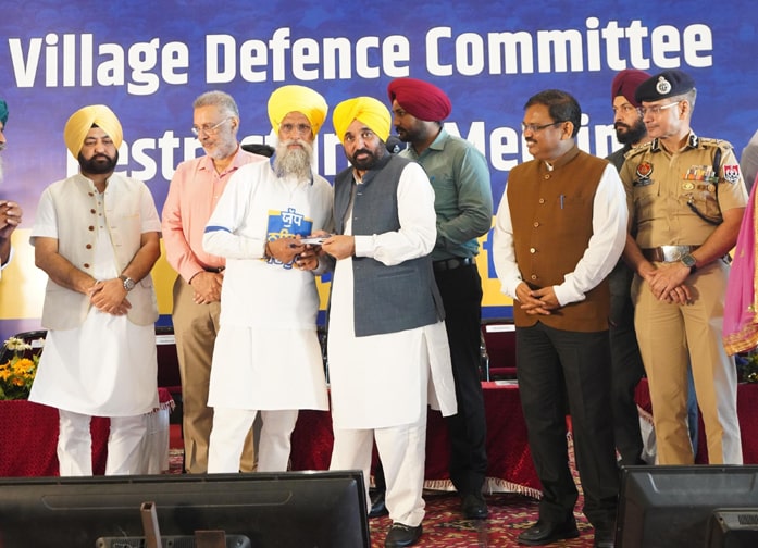 ਨਸ਼ਿਆਂ ਵਿਰੁੱਧ ਜੰਗ ਦੇ ‘ਜਰਨੈਲ’ ਬਣ ਕੇ ਪਿੰਡਾਂ ਤੇ ਸ਼ਹਿਰਾਂ ਦੀ ਰਾਖੀ ਕਰਨਗੇ ਡਿਫੈਂਸ ਕਮੇਟੀਆਂ ਦੇ ਮੈਂਬਰ-ਮੁੱਖ ਮੰਤਰੀ