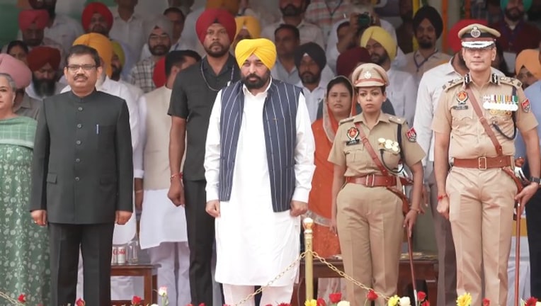 79th independence day; CM Bhagwant Mann ਨੇ ਫ਼ਰੀਦਕੋਟ ‘ਚ ਲਹਿਰਾਇਆ ਕੌਮੀ ਤਿਰੰਗਾ
