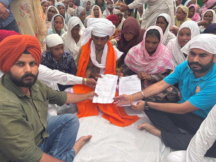 ਪੰਜਾਬ ਸਰਕਾਰ ਵੱਲੋਂ ਮ੍ਰਿਤਕ ਵਜੀਰ ਸਿੰਘ ਦੇ ਪਰਿਵਾਰ ਨੂੰ 4 ਲੱਖ ਦੀ ਸਹਾਇਤਾ ਰਾਸ਼ੀ ਭੇਂਟ