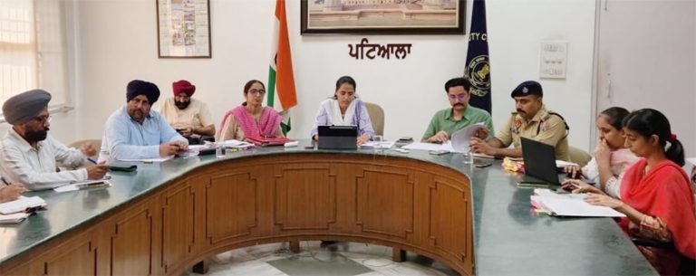 Patiala News; ਹੜ੍ਹਾਂ ਵਾਂਗ ਪਰਾਲੀ ਪ੍ਰਬੰਧਨ ‘ਚ ਸਹਿਯੋਗ ਕਰਨ ਕਿਸਾਨ ਭਰਾ : ਡਿਪਟੀ ਕਮਿਸ਼ਨਰ