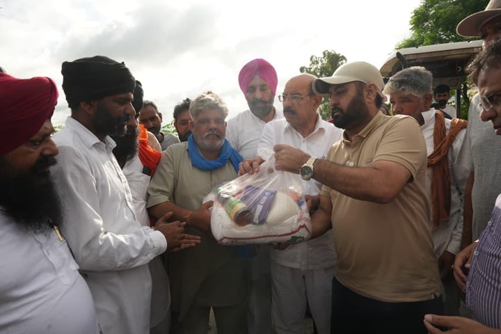 ਹੜ੍ਹ ਪ੍ਰਭਾਵਿਤ ਲੋਕਾਂ ਦੀ ਮਦਦ ਲਈ ਜ਼ਮੀਨੀ ਪੱਧਰ ਉਤੇ ਡਟੀ ਪੰਜਾਬ ਸਰਕਾਰ