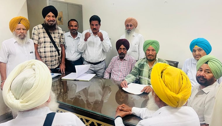 Bathinda News; ਰਿਟਾਇਰ ਮਿਉਂਸਪਲ ਮੁਲਾਜ਼ਮਾਂ ਦੀ ਹੋਈ ਅਧਿਕਾਰੀਆਂ ਨਾਲ ਮੀਟਿੰਗ