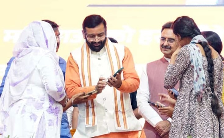 ਹਰਿਆਣਾ ਦੇ ਵਿੱਚ ਔਰਤਾਂ ਨੂੰ 2100-2100 ਰੁਪਏ ਮਹੀਨਾ ਦੇਣ ਦੀ ਸਕੀਮ ਹੋਈ ਸ਼ੁਰੂ