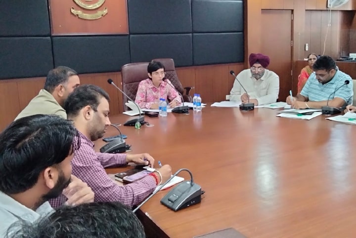 ਝੋਨੇ ਦੀ ਪਰਾਲੀ ਦੇ ਪ੍ਰਬੰਧਨ ਲਈ ਵੱਧ ਤੋਂ ਵੱਧ ਕੀਤਾ ਜਾਵੇ ਜਾਗਰੂਕ : ਵਧੀਕ ਡਿਪਟੀ ਕਮਿਸ਼ਨਰ