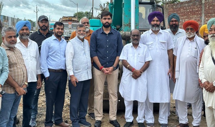 ਮੇਅਰ ਮਹਿਤਾ ਨੇ ਹਾਜ਼ੀਰਤਨ ਲਿੰਕ ਸੜਕ ਨੂੰ ਉੱਚਾ ਚੁੱਕ ਬਣਾਉਣ ਦਾ ਨਿਰਮਾਣ ਕਾਰਜ਼ ਕਰਵਾਇਆ ਸ਼ੁਰੂ