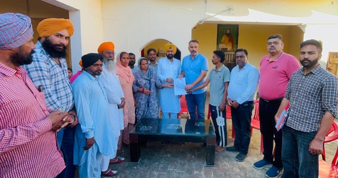 ਵਿਧਾਇਕ ਬਣਾਂਵਾਲੀ ਨੇ ਬਰਸਾਤ ਕਾਰਨ ਡਿੱਗੇ ਮਕਾਨ ਦੇ ਵਾਰਸਾਂ ਨੂੰ 4 ਲੱਖ ਦੀ ਵਿੱਤੀ ਸਹਾਇਤਾ ਦਿੱਤੀ
