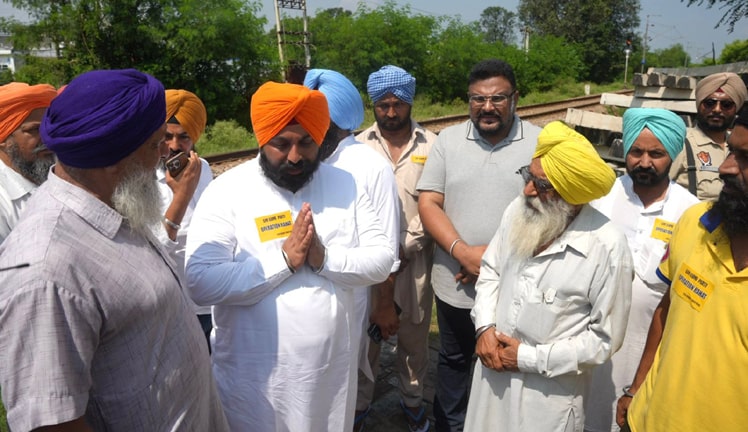 ਪੰਜਾਬ ਸਰਕਾਰ ਹੜ੍ਹ ਪੀੜਤਾਂ ਦੇ ਮੁੜ ਵਸੇਬੇ ਲਈ-ਰਾਹਤ ਕਾਰਜਾਂ ਵਿੱਚ ਪੂਰੀ ਤਾਕਤ ਨਾਲ ਜੁੱਟੀ