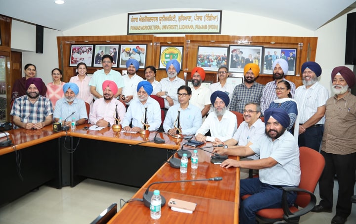 PAU ਨੇ ਦੇਸ਼ ਦੀਆਂ ਖੇਤੀ ਯੂਨੀਵਰਸਿਟੀਆਂ ਵਿੱਚੋਂ ਸਿਖਰ ਤੇ ਰਹਿਣ ਦੀ ਪ੍ਰੰਪਰਾ ਬਰਕਰਾਰ ਰੱਖੀ