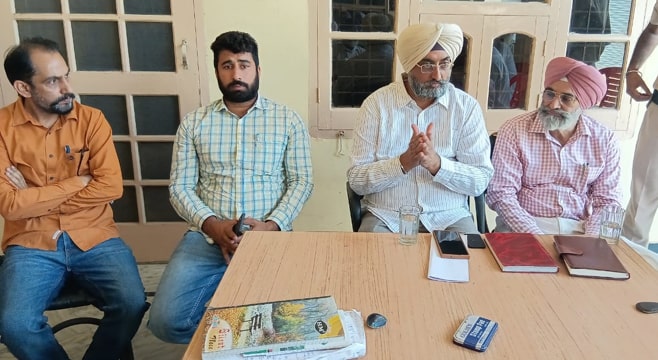 Bathinda ਦੇ ਪਿੰਡ ਦਿਉਣ ਵਿਖੇ ਕਿਸਾਨ ਸਿਖਲਾਈ ਕੈਪ ਲਗਾਇਆ