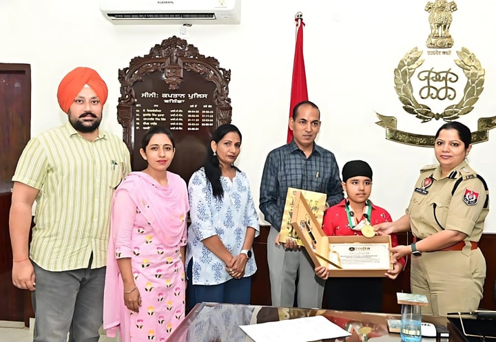 ਇੰਡੀਆ ਬੁੱਕ ਰਿਕਾਰਡ ਵਿੱਚ ਬਠਿੰਡਾ ਦੀ 8 ਸਾਲਾਂ ਇਬਾਦਤ ਕੌਰ ਨੇ ਬਣਾਇਆ ਨਵਾਂ ਰਿਕਾਰਡ