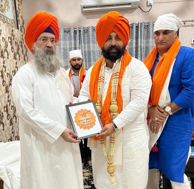 ਹਰਜੋਤ ਸਿੰਘ ਬੈਂਸ ਅਤੇ ਦੀਪਕ ਬਾਲੀ ਵੱਲੋਂ ਜਥੇਦਾਰ ਗਿਆਨੀ ਕੁਲਵੰਤ ਸਿੰਘ ਨੂੰ ਸ੍ਰੀ ਗੁਰੂ ਤੇਗ਼ ਬਹਾਦਰ ਜੀ ਦੇ 350 ਸਾਲਾ ਸ਼ਹੀਦੀ ਸਮਾਗਮਾਂ ਲਈ ਸੱਦਾ