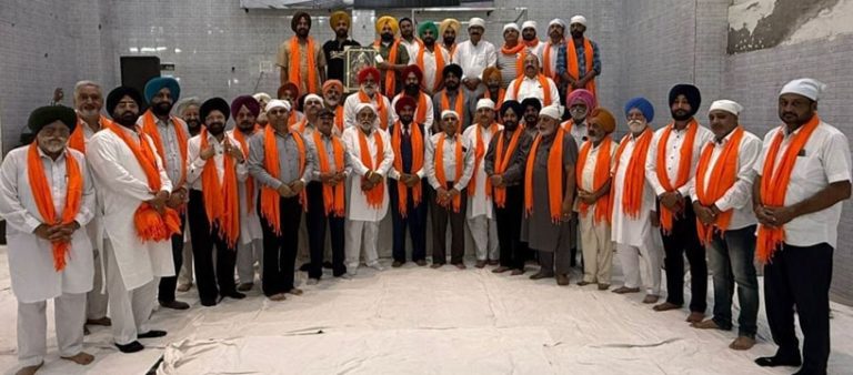 ਸਵਰਨਕਾਰ ਸੰਘ ਸ੍ਰੀ ਮੁਕਤਸਰ ਸਾਹਿਬ ਵੱਲੋਂ ਵਿਸ਼ਵਕਰਮਾ ਦਿਵਸ ਅਤੇ ਬੰਦੀ ਛੋੜ ਦਿਵਸ ਮਨਾਇਆ ਗਿਆ