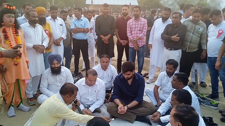 ਰੇਲਵੇ ਡਰਾਮਾਟਿਕ ਕਲੱਬ ਵੱਲੋਂ ਰੇਲਵੇ ਗ੍ਰਾਉੰਡ ਵਿੱਚ ਦੁਸ਼ਹਿਰੇ ਦਾ ਤਿਉਹਾਰ ਮਨਾਇਆ