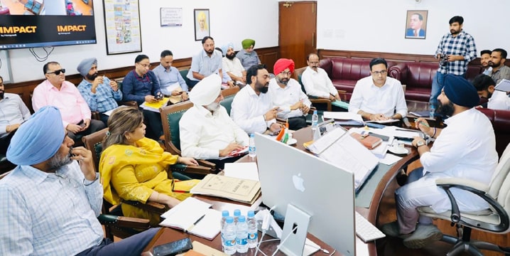 ਸ੍ਰੀ ਗੁਰੂ ਤੇਗ਼ ਬਹਾਦਰ ਜੀ ਦਾ 350ਵਾਂ ਸ਼ਹੀਦੀ ਦਿਵਸ: ਹਰਜੋਤ ਸਿੰਘ ਬੈਂਸ ਵੱਲੋਂ ਸ੍ਰੀ ਅਨੰਦਪੁਰ ਸਾਹਿਬ ਨੂੰ ਆਵਾਜਾਈ ਸੁਚਾਰੂ ਬਣਾਉਣ ਲਈ ਸੜਕਾਂ ਅਪਗ੍ਰੇਡ ਕਰਨ ਦੇ ਹੁਕਮ