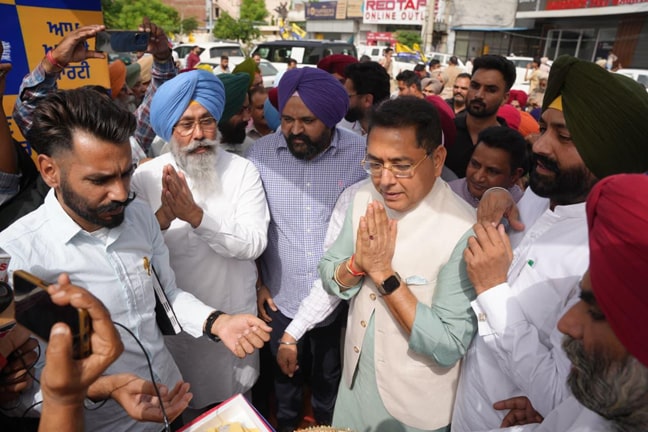 Tarn Taran by-election; AAP ਨੇ ਸ਼ੁਰੂ ਕੀਤੀ ਚੋਣ ਮੁਹਿੰਮ,Aman Arora ਨੇ ਕੀਤਾ ਦਫ਼ਤਰ ਦਾ ਉਦਘਾਟਨ