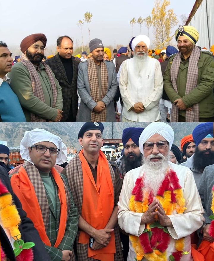 ਨੌਵੇਂ ਪਾਤਸ਼ਾਹ ਦੇ 350ਵੇਂ ਸ਼ਹੀਦੀ ਦਿਹਾੜੇ ਸਬੰਧੀ ਸ੍ਰੀਨਗਰ ਤੋਂ ਅਰੰਭ ਹੋਏ ਨਗਰ ਕੀਰਤਨ ਦਾ ਸੰਗਤ ਅਤੇ ਮੁਕਾਮੀ ਜ਼ਿਲ੍ਹਾ ਪ੍ਰਸ਼ਾਸਨ ਵਲੋਂ ਥਾਂ-ਥਾਂ ਸਵਾਗਤ