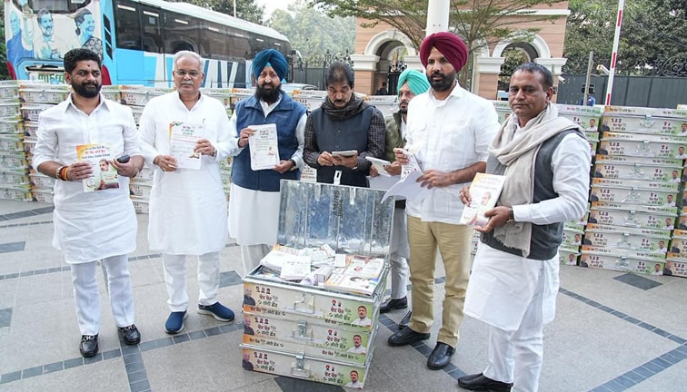 ਪੰਜਾਬ ਕਾਂਗਰਸ ਨੇ ‘ਵੋਟ-ਚੋਰੀ’ ਖਿਲਾਫ 26,85,828 ਦਸਤਖ਼ਤ ਸੌਂਪੇ