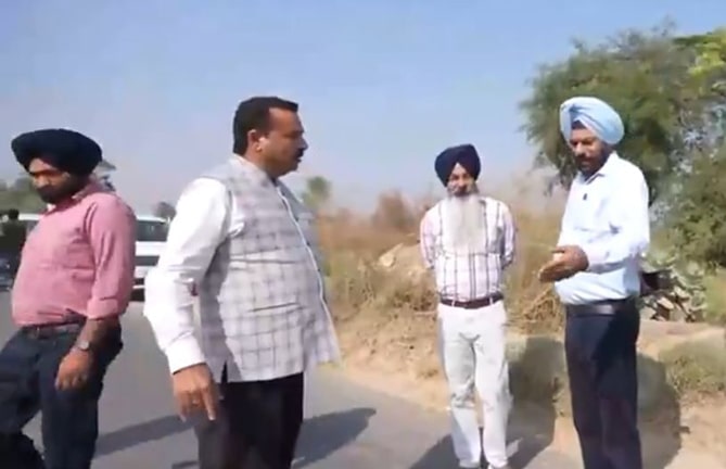 ਭੀਖੀ ਵਿੱਚ ਸੀਐਮ ਫਲਾਇੰਗ ਸਕੁਐਡ ਵੱਲੋਂ ਵੱਡੀ ਕਾਰਵਾਈ:JE ਨੂੰ ਨੌਕਰੀ ਤੋਂ ਕੱਢਿਆ,SDO ਨੂੰ ਨੋਟਿਸ ਜਾਰੀ