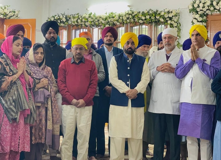 ਸ੍ਰੀ ਗੁਰੂ ਤੇਗ਼ ਬਹਾਦਰ ਜੀ ਦੇ 350ਵੇਂ ਸ਼ਹੀਦੀ ਦਿਹਾੜੇ ਨੂੰ ਸਮਰਪਿਤ ਲੜੀਵਾਰ ਸਮਾਗਮਾਂ ਦੀ ਸੰਪੂਰਨਤਾ ਮੌਕੇ ਰਾਜ ਪੱਧਰੀ ਸਮਾਗਮ ਵਿੱਚ ਭਗਵੰਤ ਸਿੰਘ ਮਾਨ ਅਤੇ ਅਰਵਿੰਦ ਕੇਜਰੀਵਾਲ ਨੇ ਸੰਗਤ ਨਾਲ ਕੀਤੀ ਸ਼ਿਰਕਤ