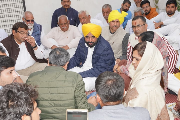 ਪੰਜਾਬ ਦੇ ਮੁੱਖ ਮੰਤਰੀ ਨੇ ਹਰਿਆਣਾ ਦੇ ਬਾਸਕਟਬਾਲ ਖਿਡਾਰੀ ਹਾਰਦਿਕ ਰਾਠੀ ਦੇ ਪਰਿਵਾਰ ਨਾਲ ਦੁੱਖ ਵੰਡਾਇਆ