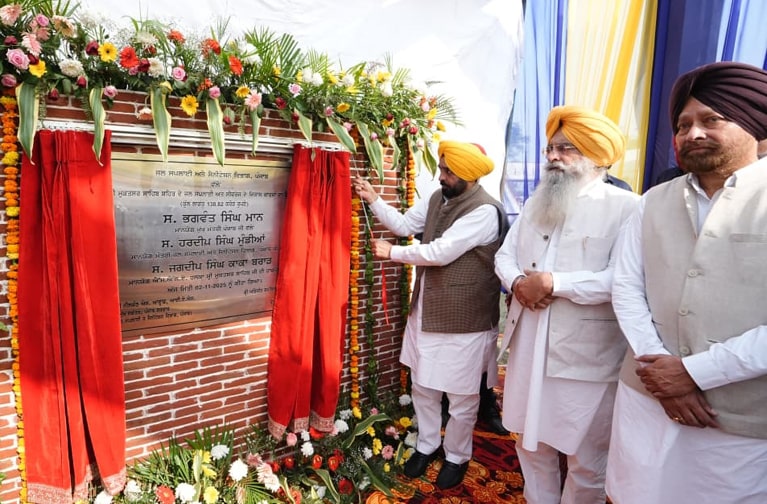 ਮੁੱਖ ਮੰਤਰੀ ਵੱਲੋਂ ਸ੍ਰੀ ਮੁਕਤਸਰ ਸਾਹਿਬ ਦੇ ਵਾਸੀਆਂ ਨੂੰ ਵੱਡਾ ਤੋਹਫਾ, 138.82 ਕਰੋੜ ਰੁਪਏ ਦੇ ਸੀਵਰੇਜ ਤੇ ਜਲ ਸਪਲਾਈ ਪ੍ਰਾਜੈਕਟਾਂ ਦਾ ਨੀਂਹ ਪੱਥਰ ਰੱਖਿਆ