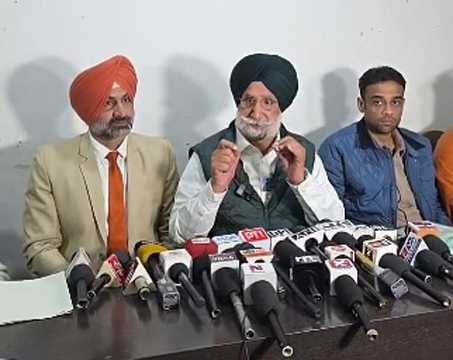 Ex Dy CM Randhawa ਨੇ ਗੈਂਗਸਟਰਾਂ ਦੇ ਨਾਮ-ਪਤੇ ਪੰਜਾਬ ਸਰਕਾਰ ਨੂੰ ਦਿੱਤੇ, ਕਿਹਾ ਹੁਣ ਕਰੋ ਕਾਰਵਾਈ