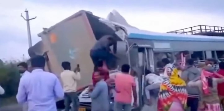 telangana accident News; 20 ਸਵਾਰੀਆਂ ਦੀ ਹੋਈ ਮੌ+ਤ; ਦਰਜ਼ਨਾਂ ਜਖ਼ਮੀ