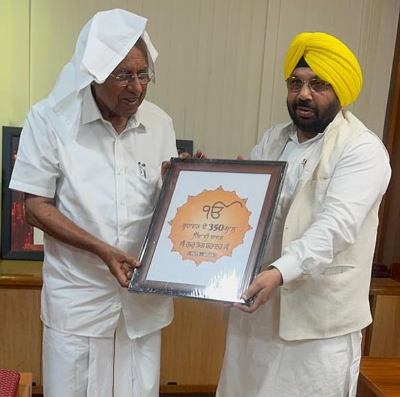 ਹਰਭਜਨ ਸਿੰਘ ਈ.ਟੀ.ਓ. ਵਲੋਂ ਕੇਰਲਾ ਦੇ ਮੁੱਖ ਮੰਤਰੀ  ਪਿਨਾਰਾਏ ਵਿਜੇਅਨ ਨਾਲ ਮੁਲਾਕਾਤ