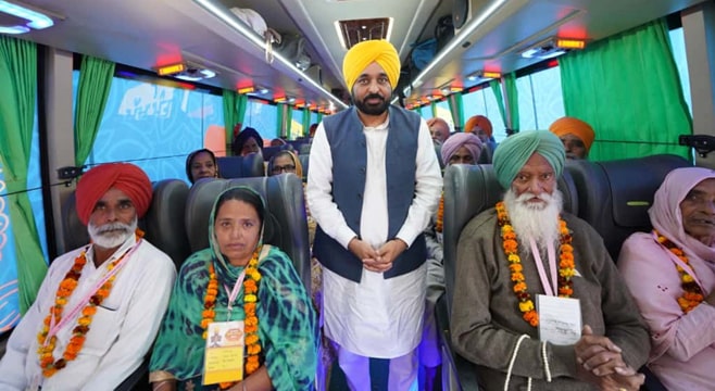 ਮਾਨ ਸਰਕਾਰ ਵੱਲੋਂ ਬਜੁਰਗਾਂ ਦੀ ਹਰਿਮੰਦਰ ਸਾਹਿਬ ਦੇ ਦਰਸ਼ਨ ਕਰਨ ਦੀ ਇੱਛਾ ਪੂਰੀ ਕਰਨ ਦੀ ਤਿਆਰੀ: ਤੀਰਥ ਯਾਤਰਾ ਦਾ ਦੂਜਾ ਕਾਫਲਾ ਪੰਜਾਬ ਤੋਂ ਰਵਾਨਾ