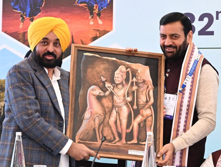 ਕੇਂਦਰੀ ਗ੍ਰਹਿ ਮੰਤਰੀ ਅਮਿਤ ਸ਼ਾਹ ਦੀ ਪ੍ਰਧਾਨਗੀ ਵਿੱਚ ਸੁਰਜਕੁੰਡ, ਫਰੀਦਾਬਾਦ ਵਿੱਚ ਹੋਈ ਉਤਰੀ ਖੇਤਰੀ ਕੌਂਸਲ ਦੀ 32ਵੀਂ ਮੀਟਿੰਗ