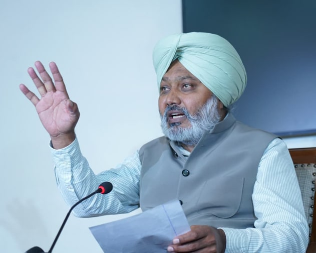 ਵਿੱਤ ਵਿਭਾਗ ਵੱਲੋਂ 345 ਵੈਟਰਨਰੀ ਇੰਸਪੈਕਟਰਾਂ ਦੀ ਪੜਾਅਵਾਰ ਭਰਤੀ ਨੂੰ ਪ੍ਰਵਾਨਗੀ : ਹਰਪਾਲ ਸਿੰਘ ਚੀਮਾ