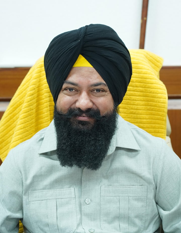 ਦਲਿਤ ਨੋਜਵਾਨ ਦੀ ਲਾਸ਼ ਨਾ ਰੱਖਣ ਦੇ ਮਾਮਲੇ ‘ਤੇ ਐਸ.ਸੀ ਕਮਿਸ਼ਨ ਸਖ਼ਤ – ਡੀ.ਸੀ. ਰੂਪਨਗਰ ਤੋਂ ਤੁਰੰਤ ਰਿਪੋਰਟ ਤਲਬ
