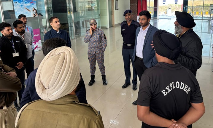 Bathinda Air port ਉੱਪਰ ‘ਬੰਬ ਧਮਕੀ’ ਨੂੰ ਲੈ ਕੇ ਕੀਤੀ ਸਫ਼ਲ ਮੌਕ ਡ੍ਰਿਲ