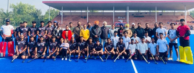DAV College Bathinda ਦੇ ਖਿਡਾਰੀਆਂ ਨੇ ਅੰਤਰ ਕਾਲਜ ਹਾਕੀ ਮੈਚਾਂ ਵਿੱਚ ਦਿਖਾਇਆ ਆਪਣੀ ਪ੍ਰਤਿਭਾ ਦਾ ਕਮਾਲ