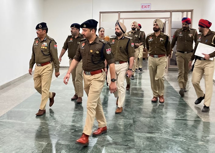 Special DGP Arpit Shukla ਨੇ ਮੱਲਾਂਪੁਰ ਸਟੇਡੀਅਮ ‘ਚ ਹੋਣ ਵਾਲੇ T-20 ਮੈਚ ਲਈ ਸੁਰੱਖਿਆ ਤੇ ਟ੍ਰੈਫਿਕ ਪ੍ਰਬੰਧਾਂ ਬਾਰੇ ਲਿਆ ਜਾਇਜ਼ਾ