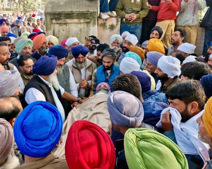 ਜਗਸੀਰ ਸਿੰਘ ਬੱਲੂਆਣਾ ਨੂੰ ਸੈਕੜੇਂ ਸ਼ੇਜਲ ਅੱਖਾਂ ਨਾਲ ਦਿੱਤੀ ਅੰਤਿਮ ਵਿਦਾਈ; ਪ੍ਰਧਾਨ ਸੁਖਬੀਰ ਬਾਦਲ ਵੀ ਪੁੱਜੇ