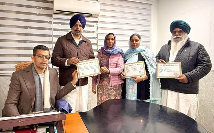 ਬਾਗੀ ਅਕਾਲੀ MLA ਨੂੰ ਹਲਕੇ ਵਿਚ ਮਿਲੀ ਇੱਕ ਤਰਫ਼ਾ ਜਿੱਤ ਦੀ ਪੰਜਾਬ ‘ਚ ਚਰਚਾ